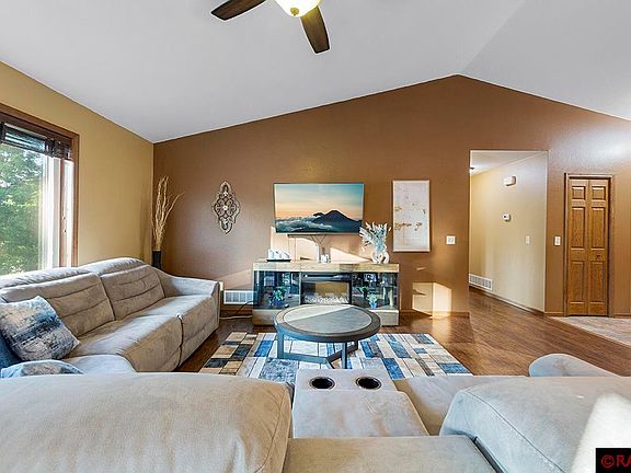 4th image of 112 Crystal Ct