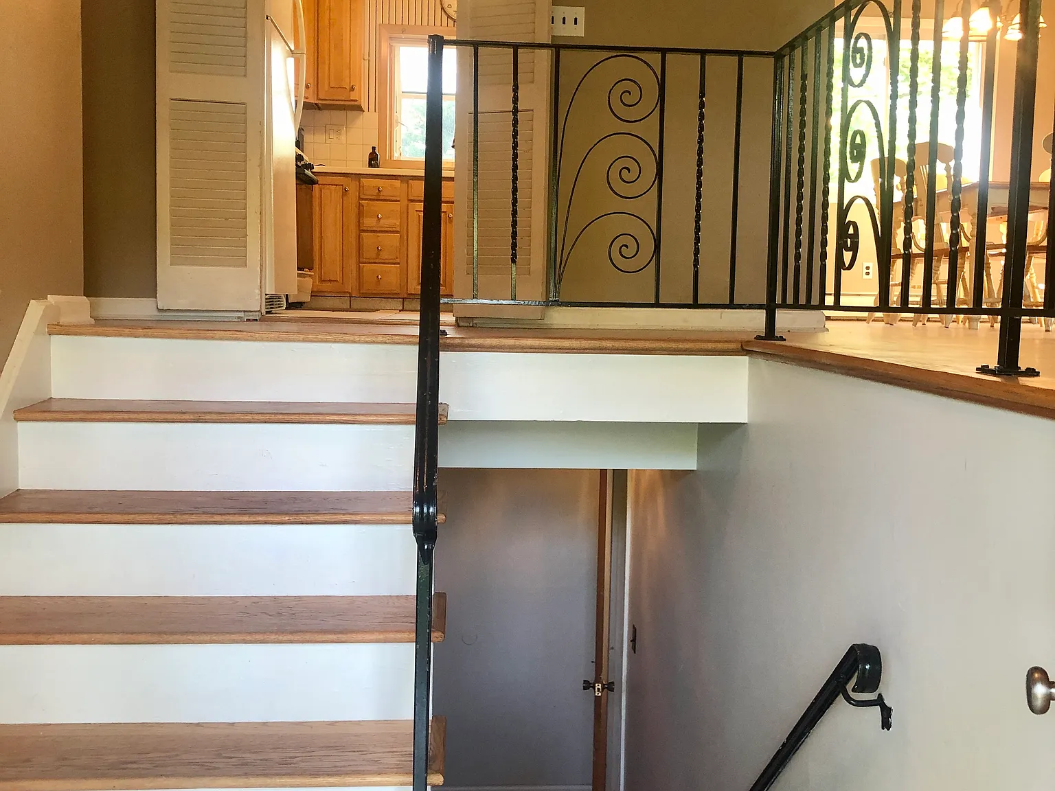 5 bed, 1936 sqft, $3,500 — Photo 2