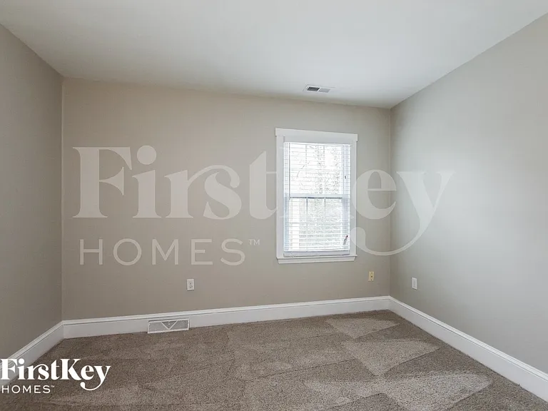 1001 Covewood Ct — Photo 11