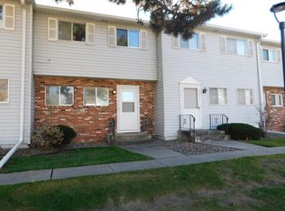 6395 15th St N, Oakdale, MN 55128