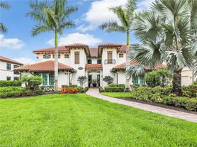 16356 Viansa Way, Naples, FL
