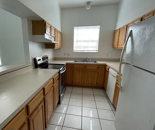 530 Belltower Ave Photo 1