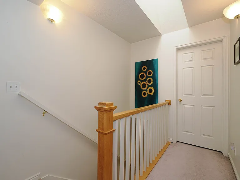 274 E Millpoint Pl — Photo 23