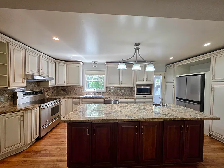 275 N Hobcaw Dr — Photo 5