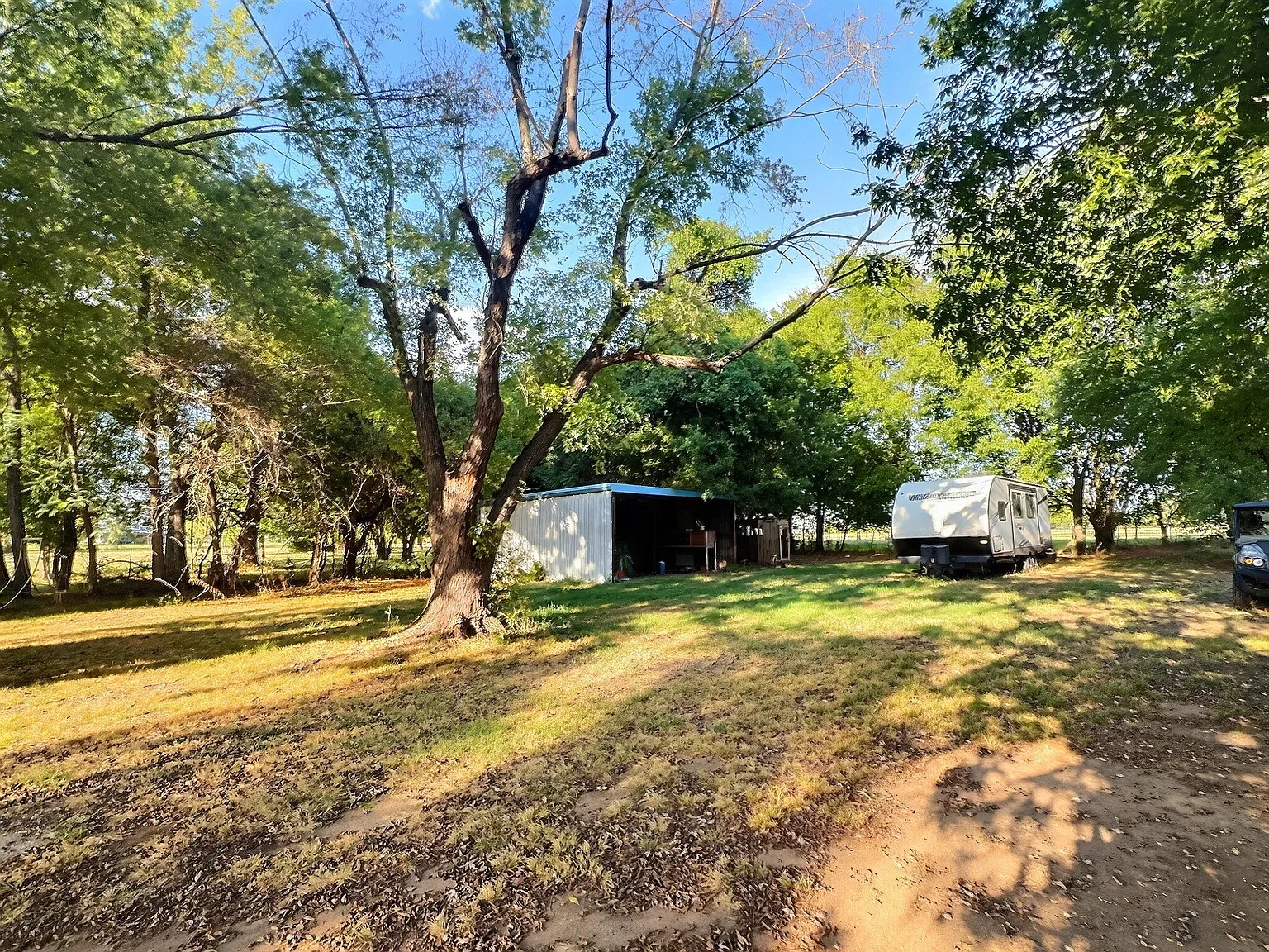 4 bed, 2033 sqft, $1,900 — Photo 2