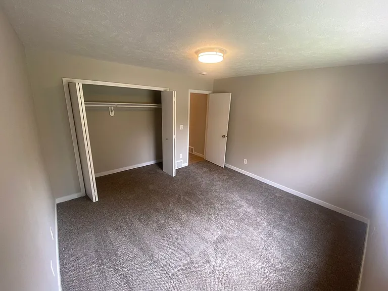 6926 N Old Fort Dr — Photo 20