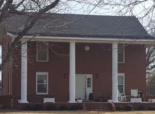 1302 S Park Dr, Columbus, KS 66725