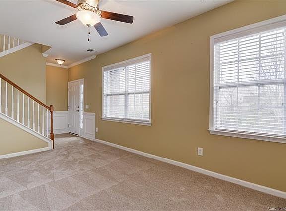 3rd image of 9253 Belcaro Ln