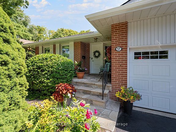 5th image of 17 Clearside Pl