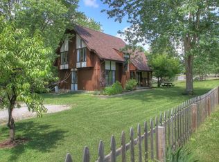 1597 Big Hill Rd, Berea, KY 40403