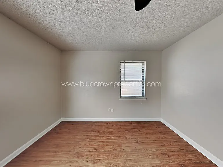 900 Cannon Dr — Photo 11
