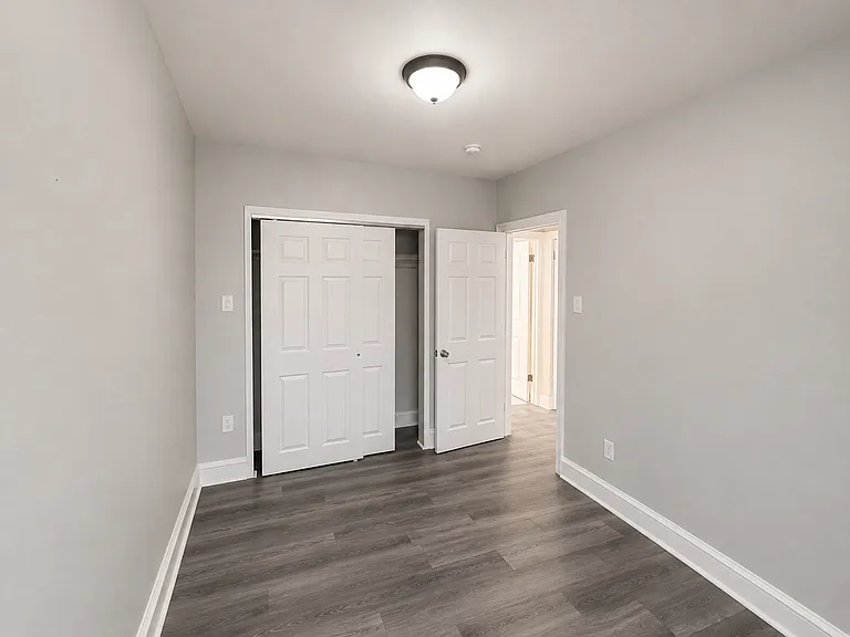 Center Room