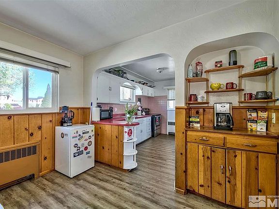 3rd image of 1144 Buena Vista Ave