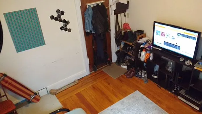 Rented by Alexiou Realty | media 13