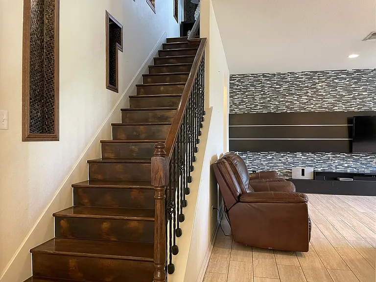 21206 Villa Madama — Photo 21
