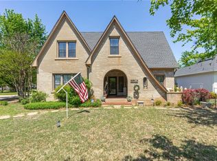 301 E 3rd St, Edmond, OK 73034