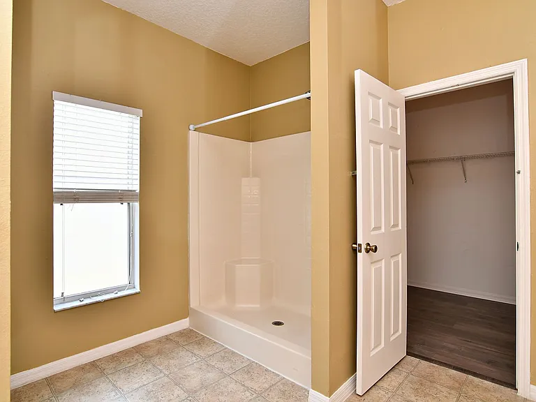 48 Pickering Dr — Photo 22