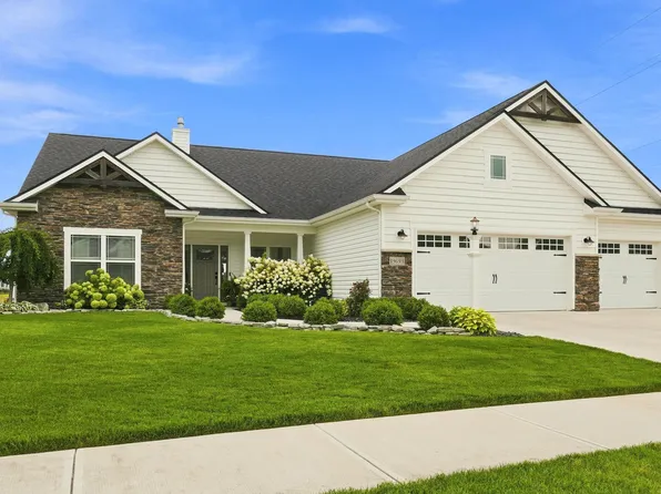 13693 Stone Table Blvd, Fort Wayne, IN 46845