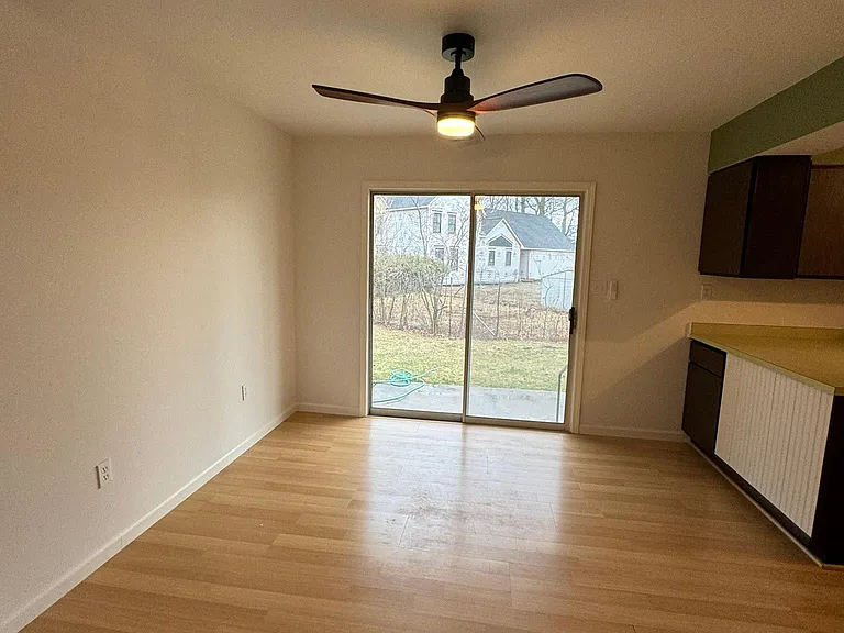 636 Petoskey Ave — Photo 10