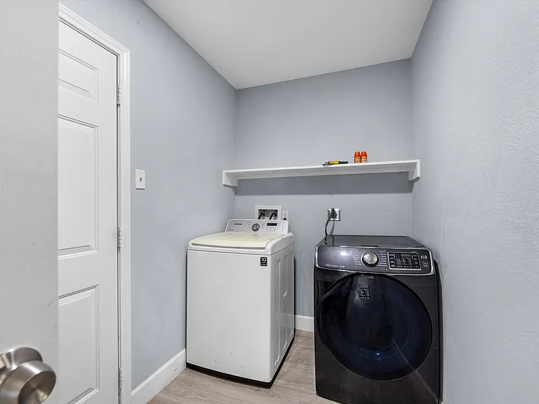 4431 Oak Shadows Dr — Photo 11
