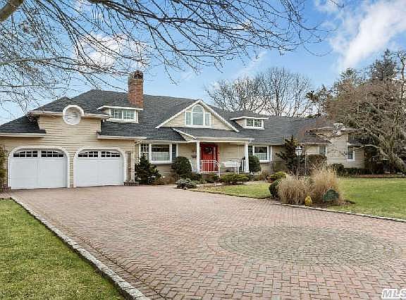 2nd image of 233 Willetts Ln