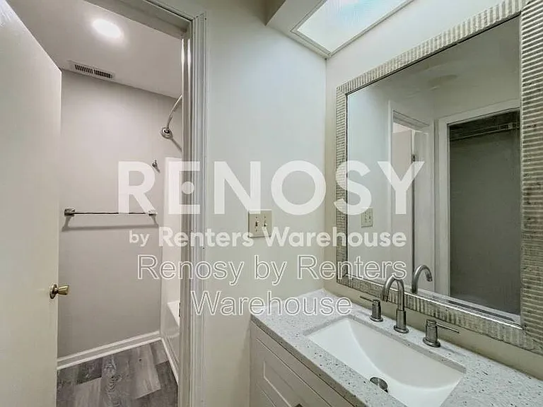 5310 Lake Victoria Arch — Photo 19