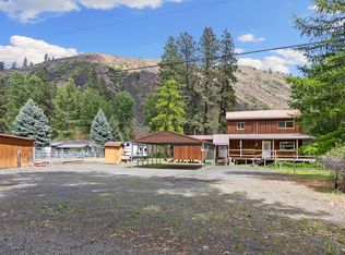 51 Deer Meadow Ln, Naches, WA 98937