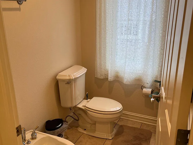 21160 Chancery Ct — Photo 56