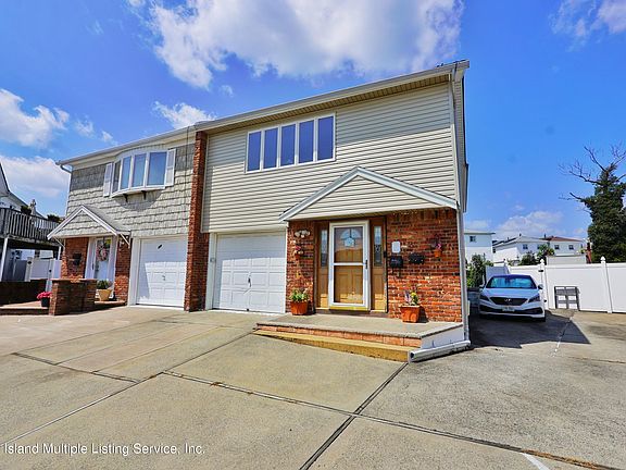 2nd image of 47 Dorval Pl