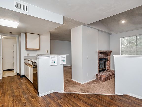 4th image of 4760 S Wadsworth Blvd Unit J204