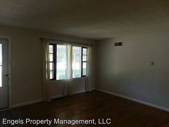 5th image of 1629 N Terrace Dr