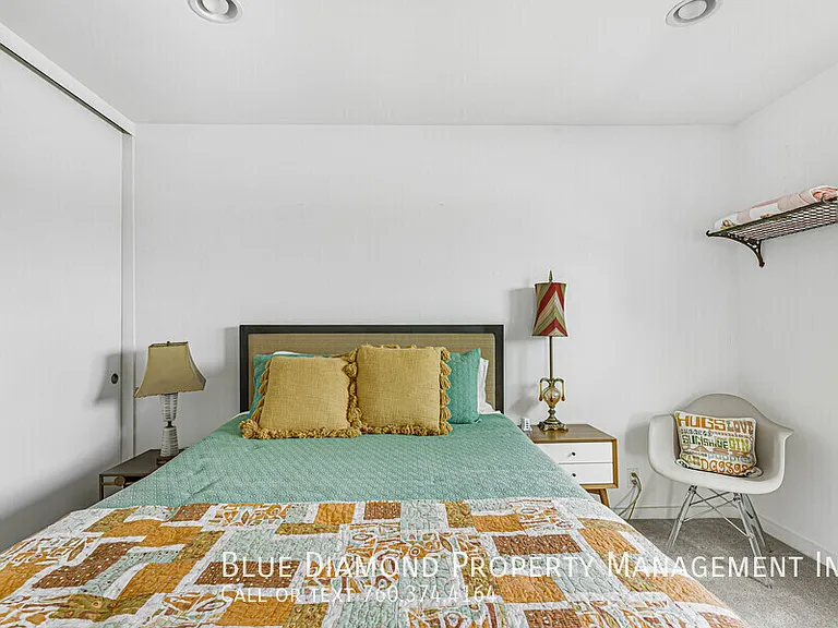 2020 Cambridge Ave — Photo 20