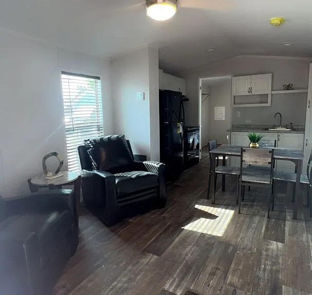 4770 N Mayberry Rd — Photo 6