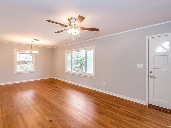 4th image of 3408 Vermont Dr