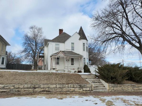 415 W 6th St, Concordia, KS 66901