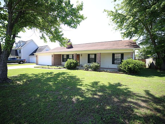 2nd image of 3951 Cypress St