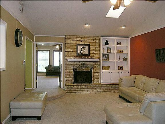 2nd image of 1211 San Marcos Dr
