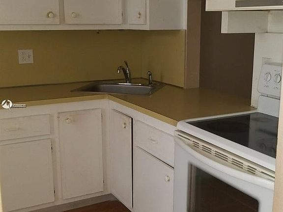 3rd image of 6090 NW 64th Ave APT 209