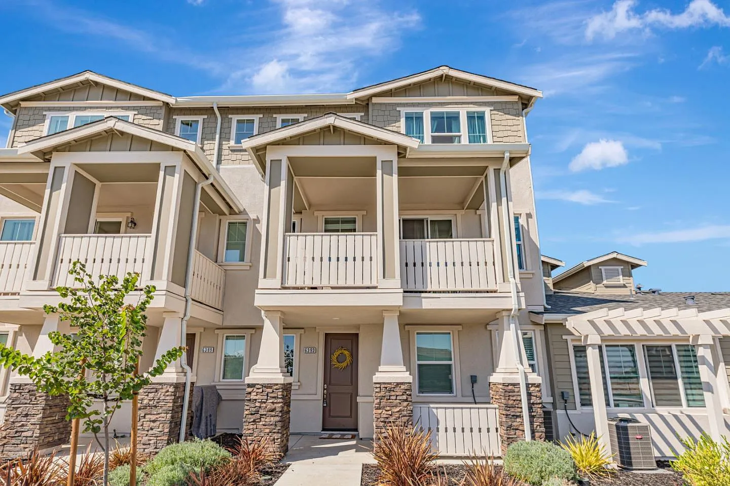 6393 Paysar Ln photo 1