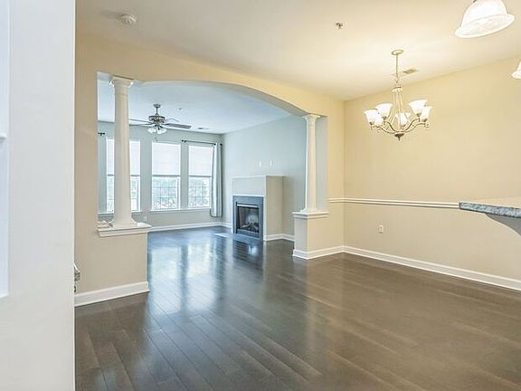 4th image of 600 Edelen Station Pl APT 102