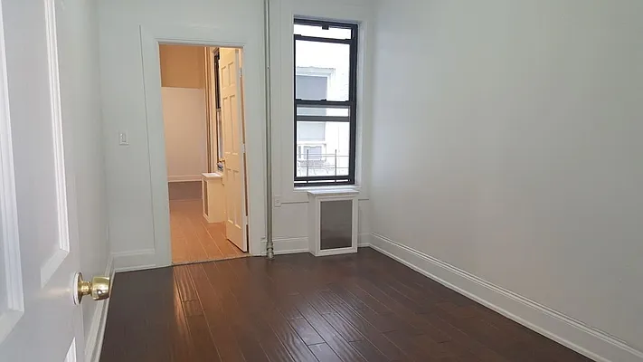 Rented by Chous Realty Group Inc | media 14
