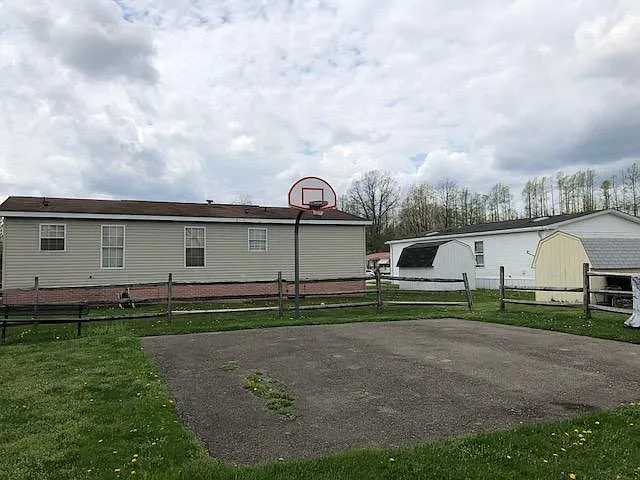 Wellington Estates — Photo 17