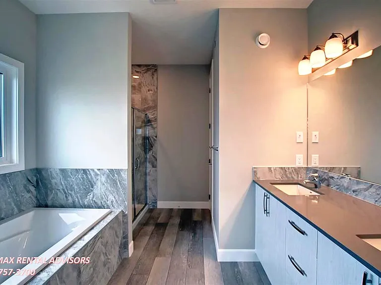143 Lucas Ter NW #UPPER — Photo 23