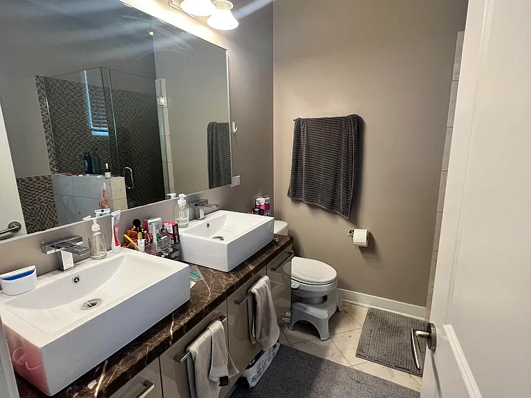 3322 W Eastwood Ave #2 — Photo 8