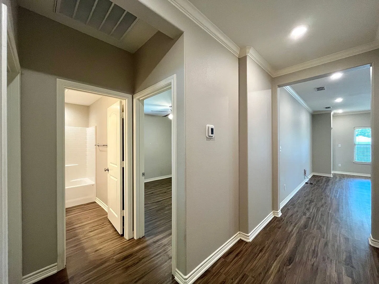 1007 McClenny — Photo 4