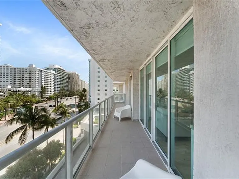 5900 Collins Avenue Cu #604 — Photo 5
