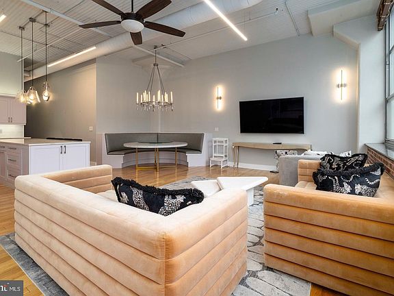 4th image of 2200 Arch St #28-506-507