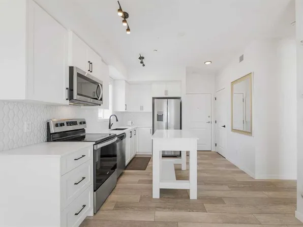 3727 NE Sage Hill Dr NW #3104, Calgary, AB T3R 1T7