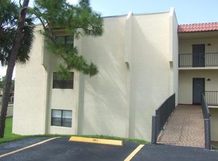 2050 Oleander Blvd APT 1-201, Fort Pierce, FL 34950