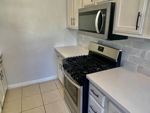 4th image of 3372 Overland Ave #2